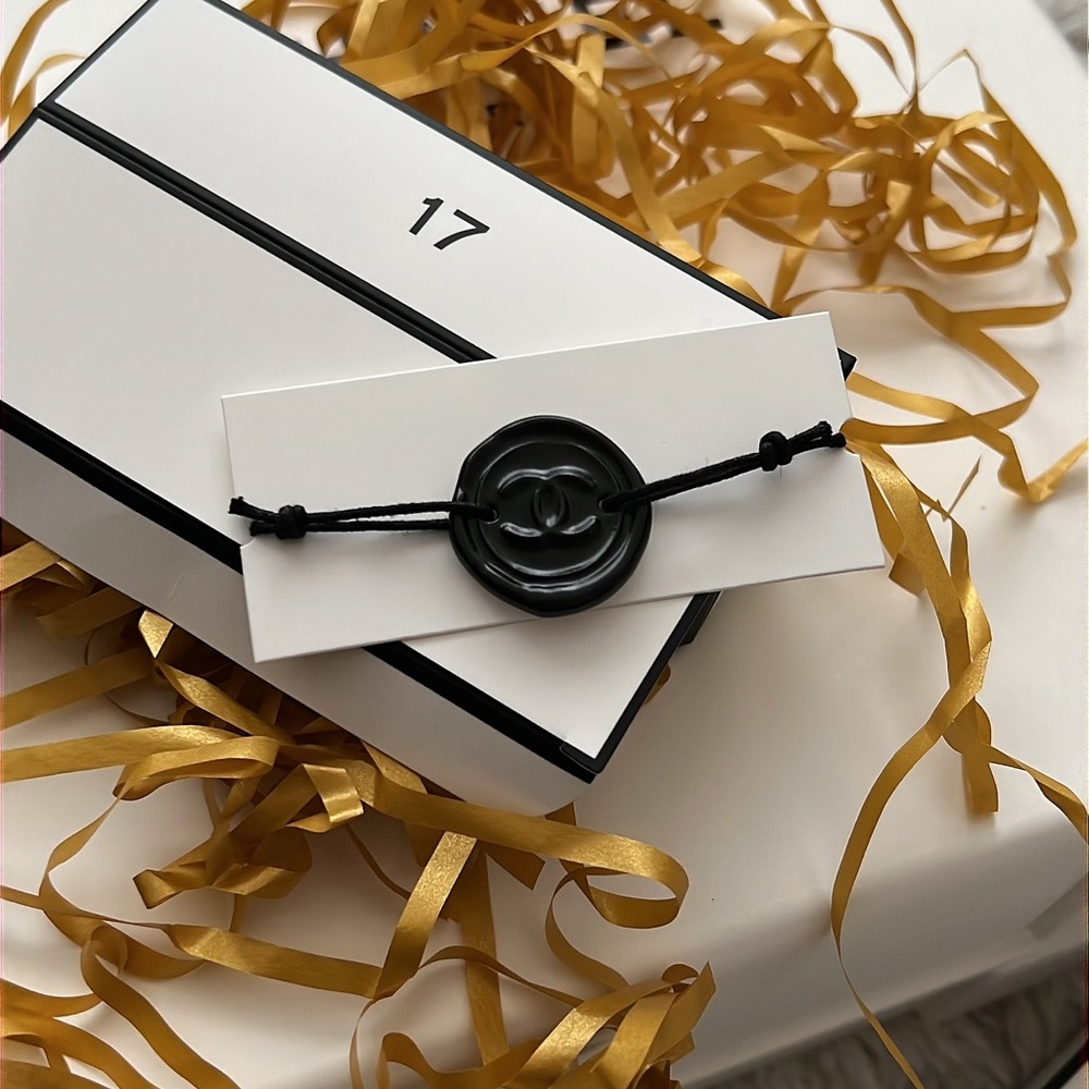 CHANEL Advent Calender Box 17